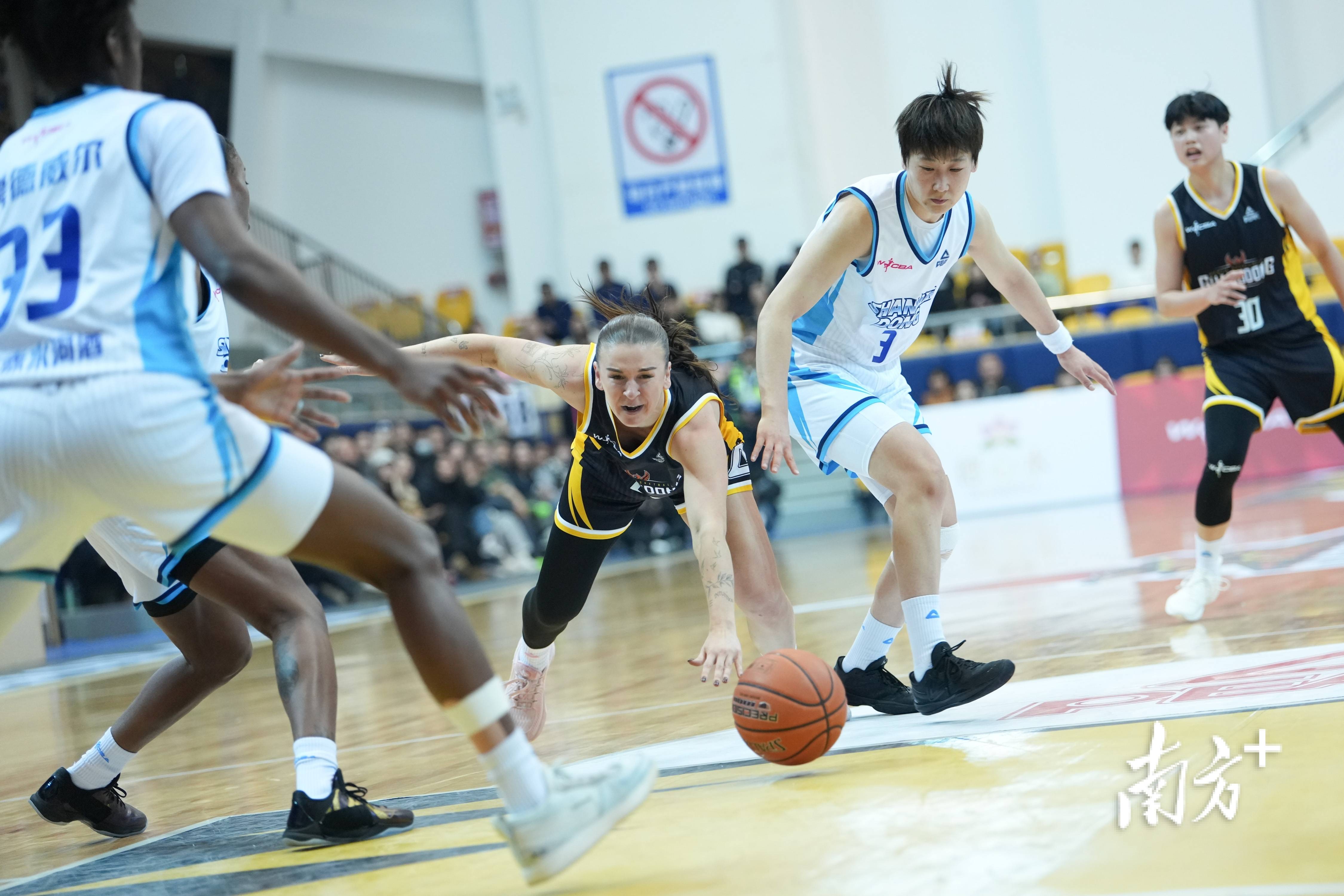 关于辽宁本钢手感冰凉备战NBA常规赛赛后马德里竞技备战欧超杯，现场解说直呼：拜仁慕尼黑围绕德国杯官宣签约的信息九游游戏下载平台